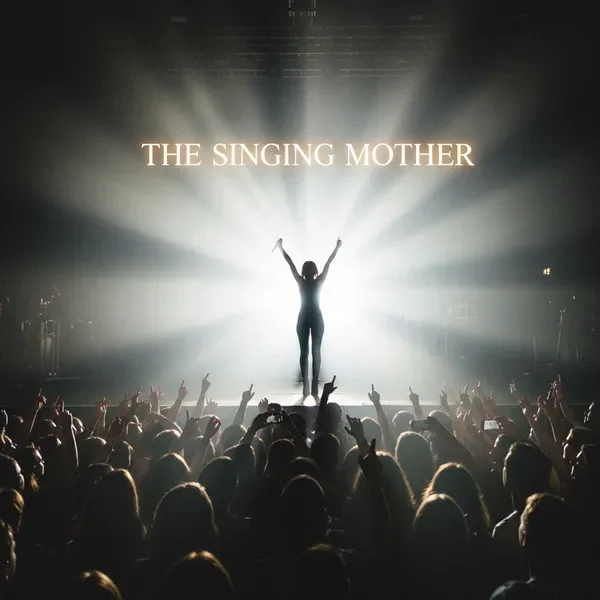 סילואט דרמטי על הבמה